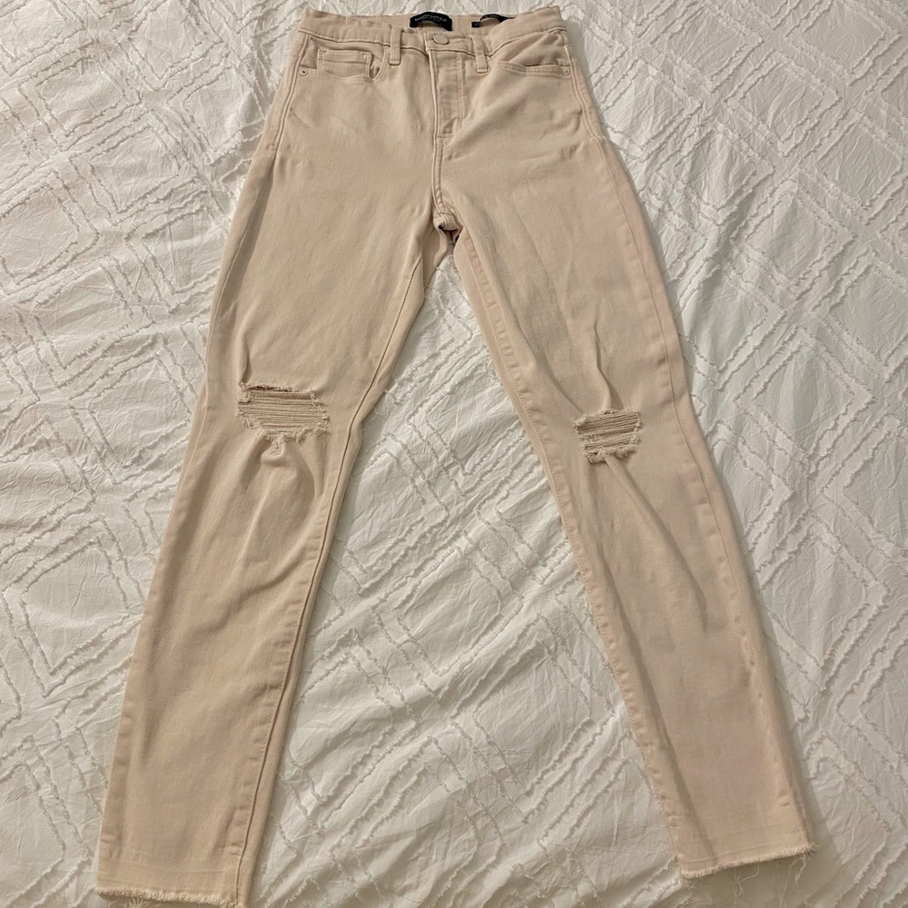 🌷Blush high rise skinny jeans. Size 26.